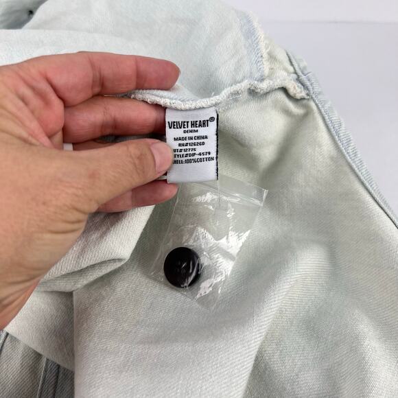 NEW Velvet Heart Thick Denim Full Button Light Blue Chore Shacket Medium - Picture 8 of 11